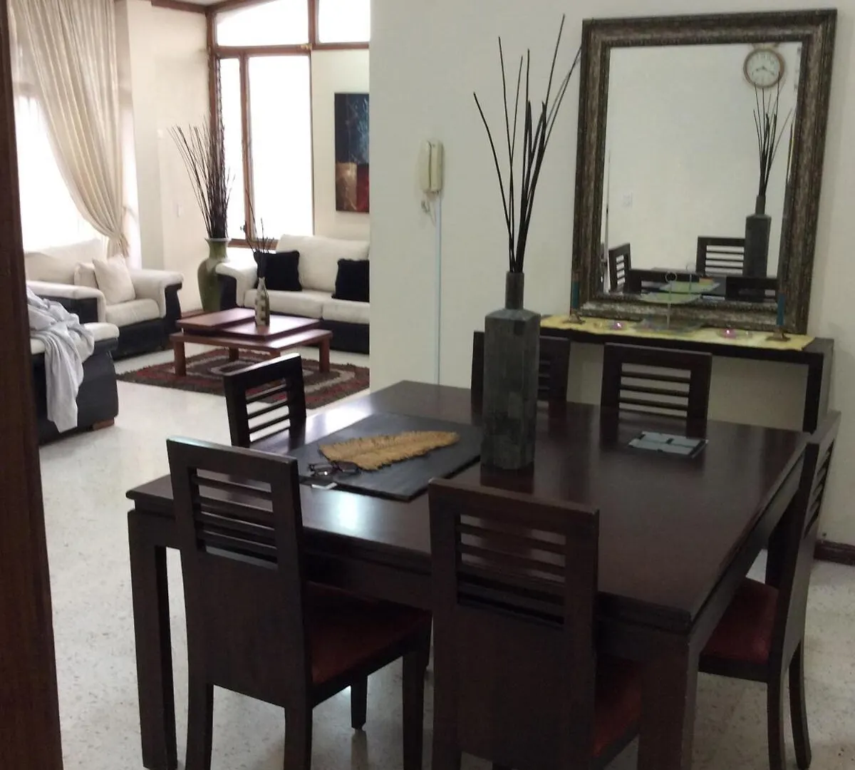 Apartment Comfortable In Urdesa 과야킬